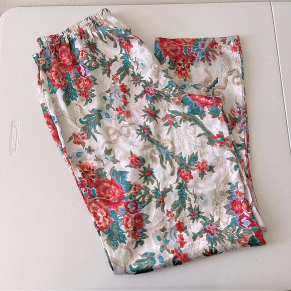 🌸3/$10🌸Victoria’s Secret’s pijama pants - Picture 3 of 4